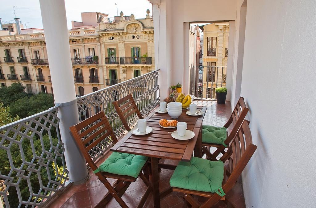 Central Apartment With Terrace Gelida Exterior photo
